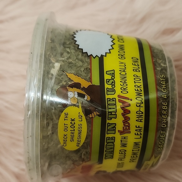 Brand New 2oz YEOWWW! ORGANIC CATNIP - Picture 3 of 4
